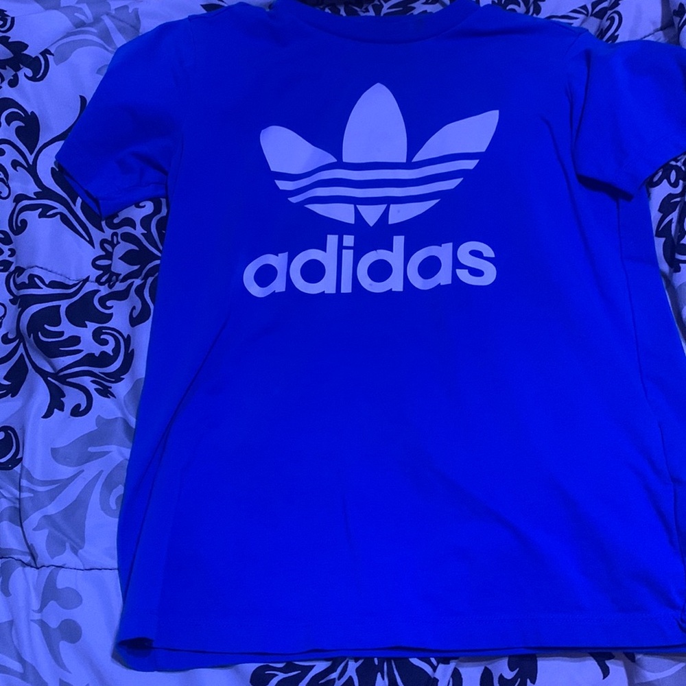 Blue tee shirt